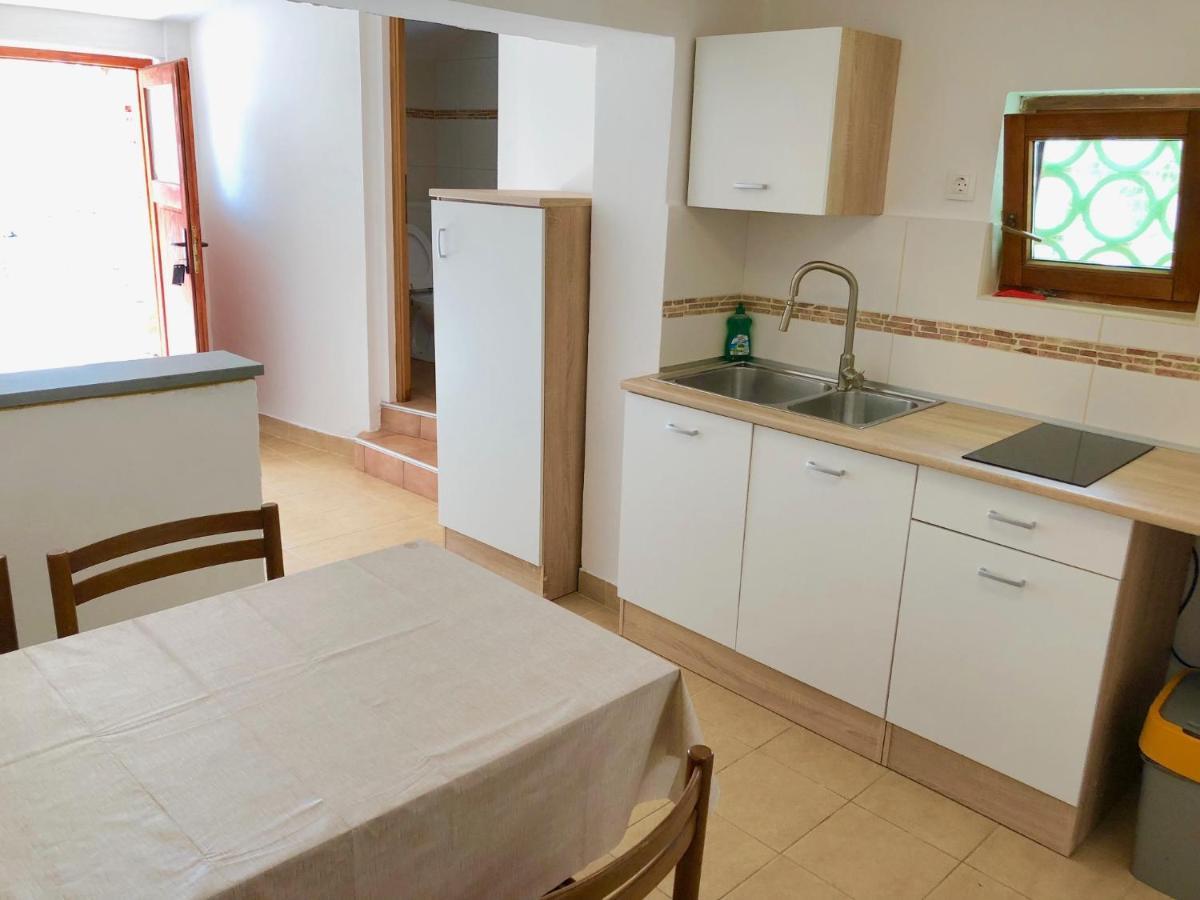 Apartments Jelena Peroj Zewnętrze zdjęcie