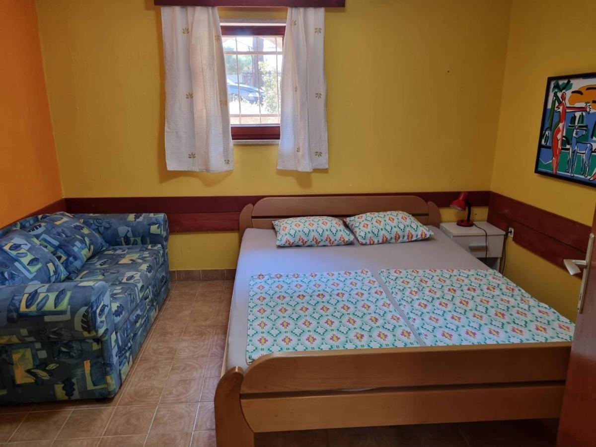 Apartments Jelena Peroj Zewnętrze zdjęcie