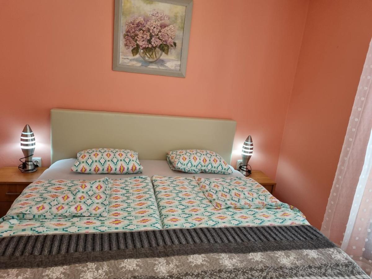 Apartments Jelena Peroj Zewnętrze zdjęcie